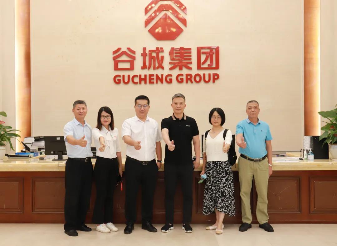 白云区委统战部副部长、区工商联党组孙志辉书记一行莅临尊龙凯时调研指导